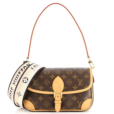 bolsa dupla louis vuitton|Louis Vuitton diane bag 2022.